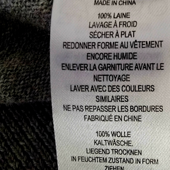 French Connection Gray 100% Wool Beaded Pearl Collar Crewneck Sweater Size Small - Picture 9 of 11